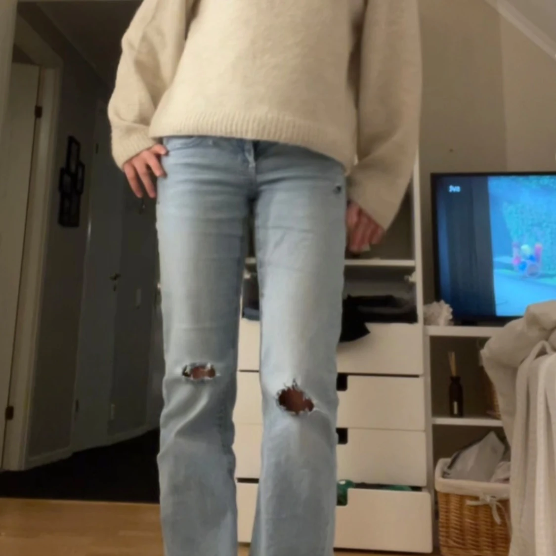 Lågmidjade jeans med hål🩵 - 2