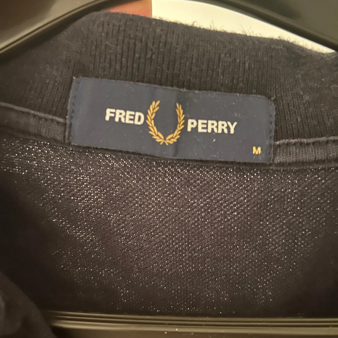 Svart pikétröja från Fred Perry - 3
