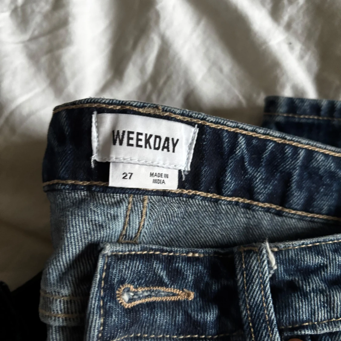 Mönstrade jeans från Weekday - 1