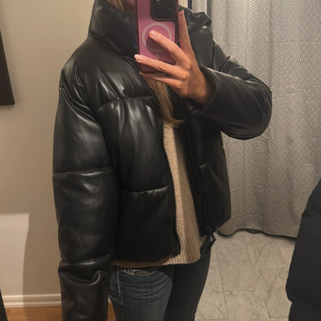 Svart pufferjacka från Old Navy - 2