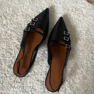 Vagabond skor - Säljer dessa skor från Vagabond storlek 40 pga för stora