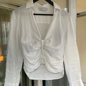 Corsett skjorta i vit linne💗 - Jättesöt skjorta, mjuk o skön.