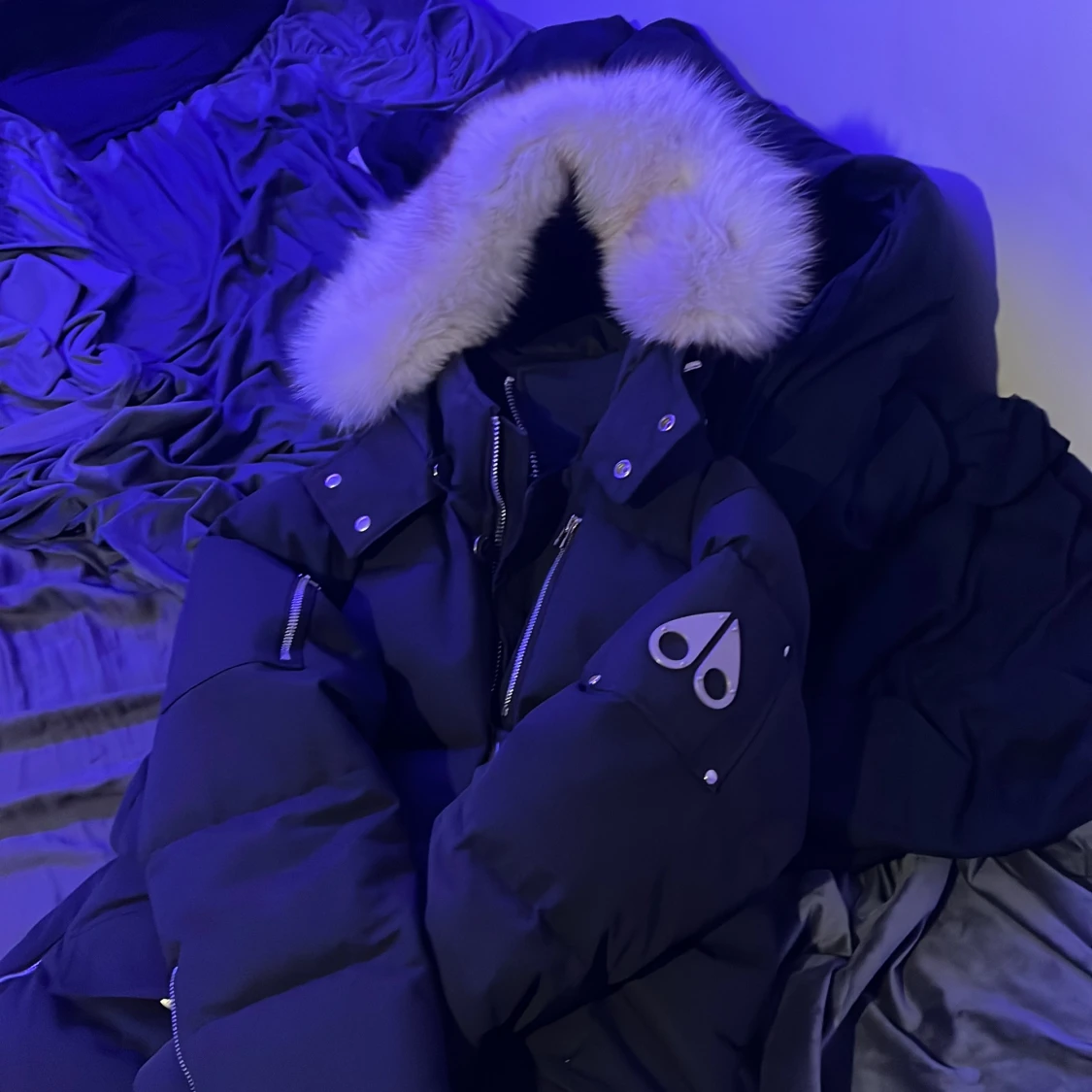 Svart dunjacka från Moose Knuckles - 93