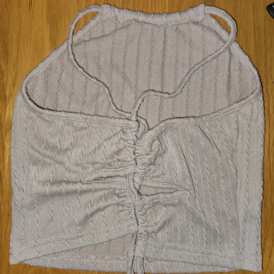 Beige ribbad linnetopp - 90