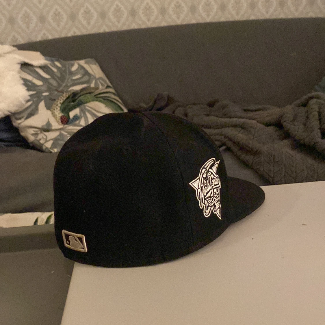 Svart fitted keps - 91