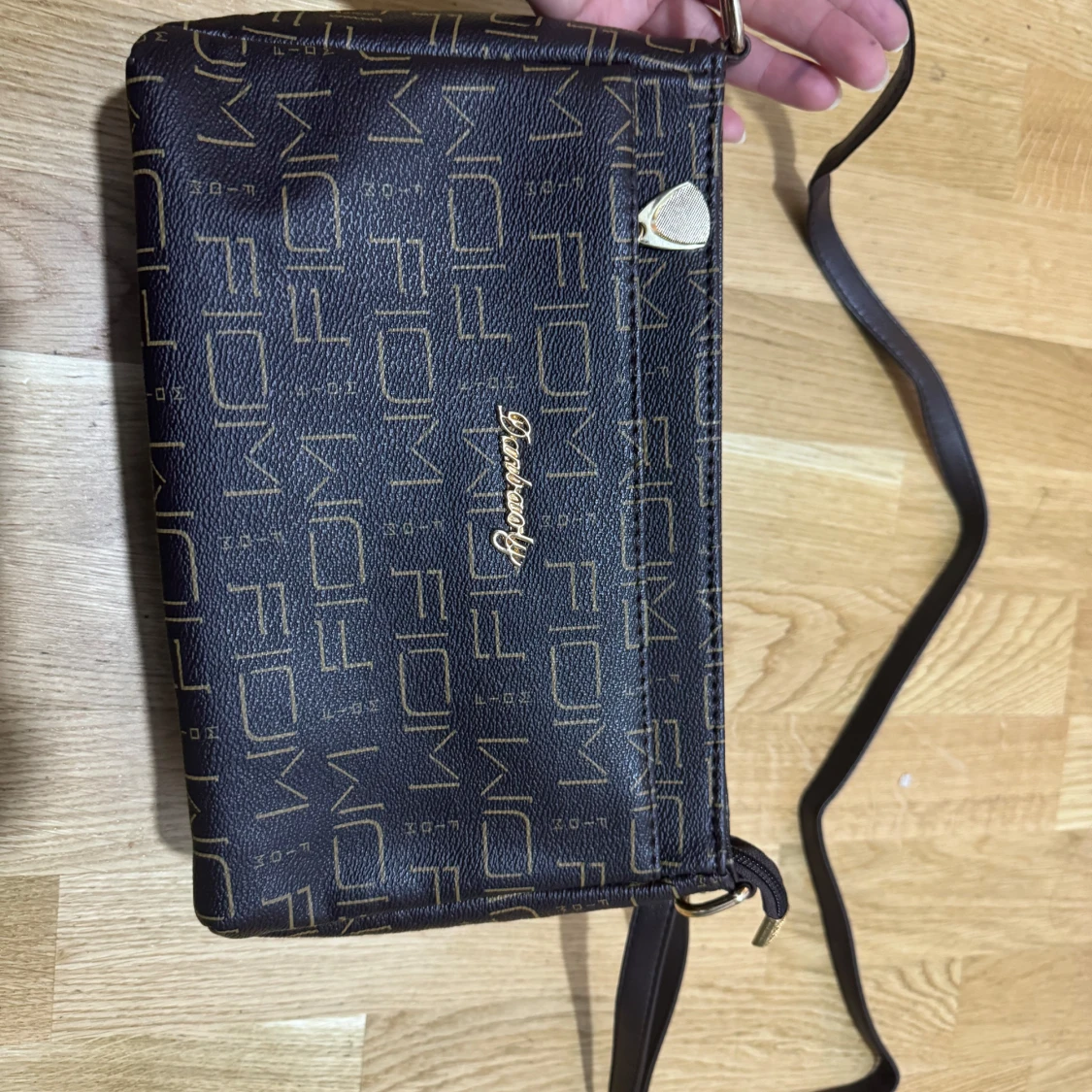 Axelremsväska  - 91