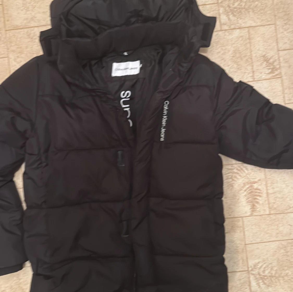 Svart pufferjacka från Calvin Klein Jeans