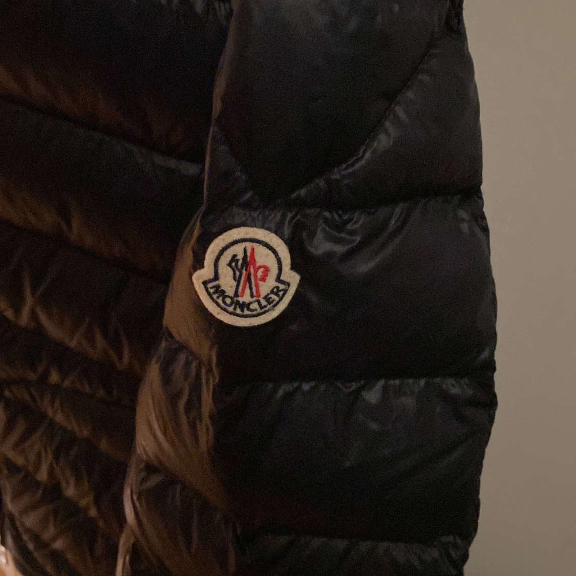 Svart pufferjacka från Moncler - 90