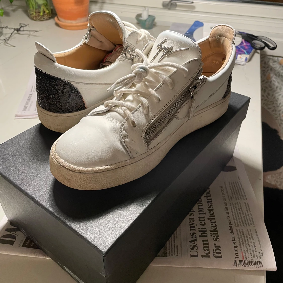 Vita sneakers från Giuseppe Zanotti - 90