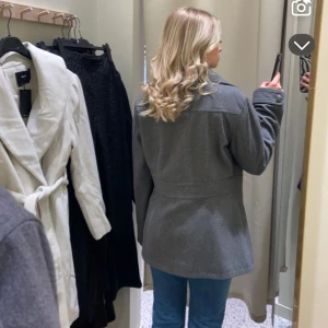Kappa - Säljer denna fina kappa då den inte kommer till användning 