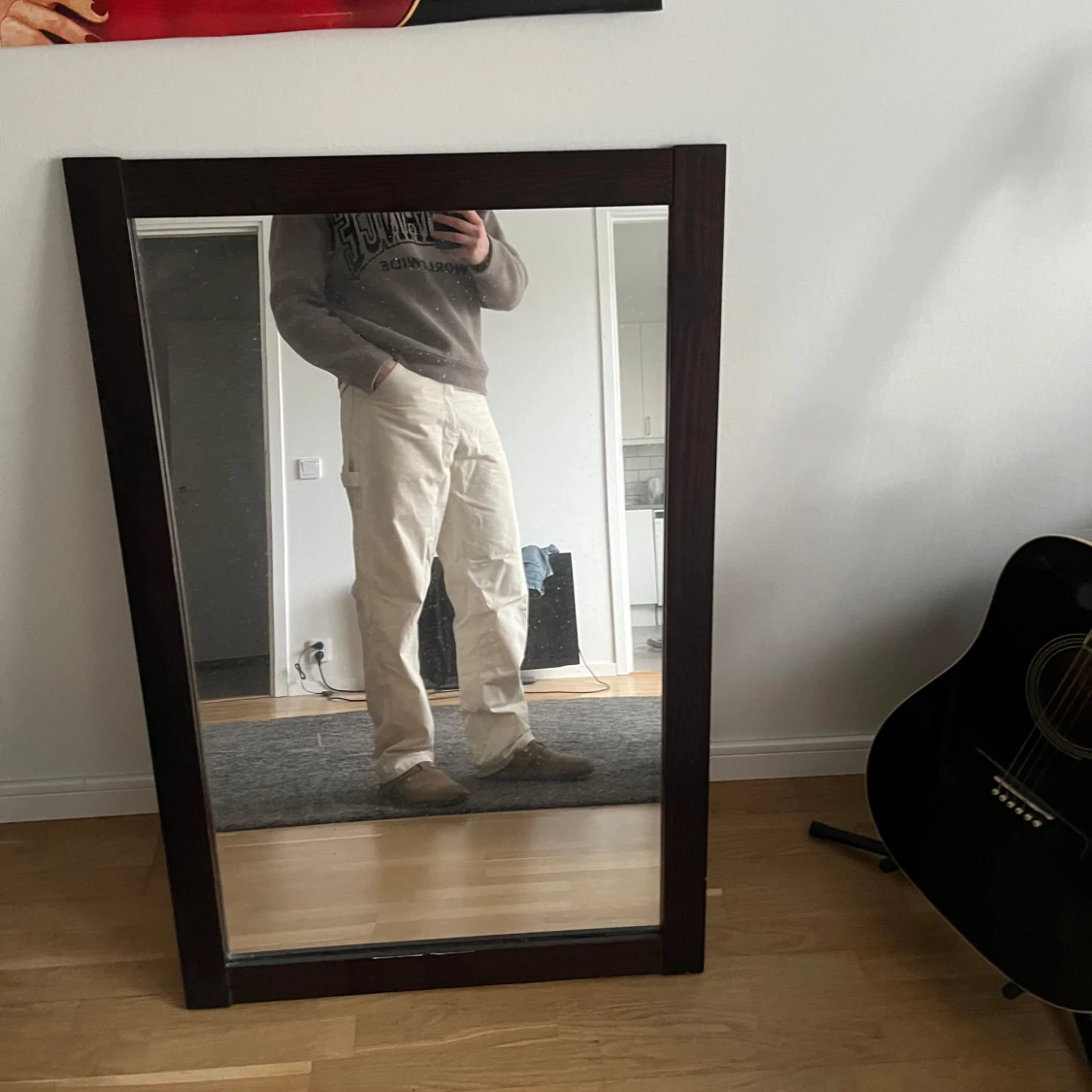 Beige/vita cargobyxor