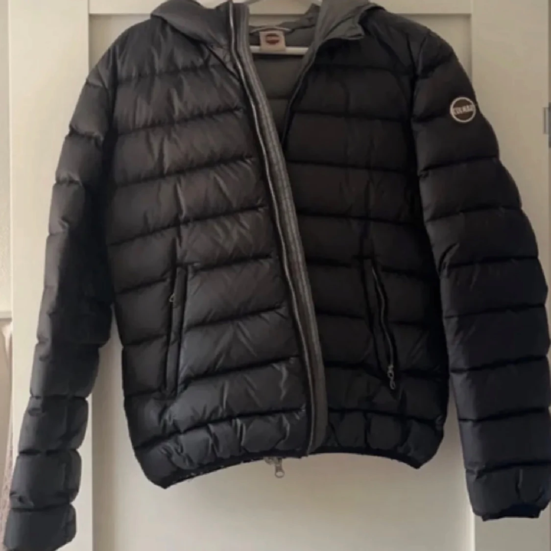 Svart dunjacka från Colmar - 90