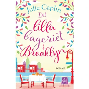 Det lilla bageriet i Brooklyn (pocket) - När Sophie Bennings kommer till New York så är kärlek det sista hon tänker på. Hon lägger ner hela sin själ och sitt hjärta i jobbet som matskribent för en prestigefylld tidning, för att försöka komma över ett smärtsamt uppbrott. Kolumnisten Todd McLennan är allt Sophie önskar att hon inte ville ha. Precis under hennes lägenhet i Brooklyn ligger ett mysigt litet bageri och Todd är precis lika frestande som dess mumsiga cupcakes. När Sophie och Todd lär känna varandra upptäcker de att kärleken till mat inte är den enda passionen de delar. Har Sophie äntligen träffat sina drömmars man i staden som aldrig sover?    Format Pocket   Omfång 432 sidor   Språk Svenska   Förlag Bokförlaget Nona   Utgivningsdatum 2023-12-07   Medverkande Gabriella Andersson   ISBN 9789189607811  