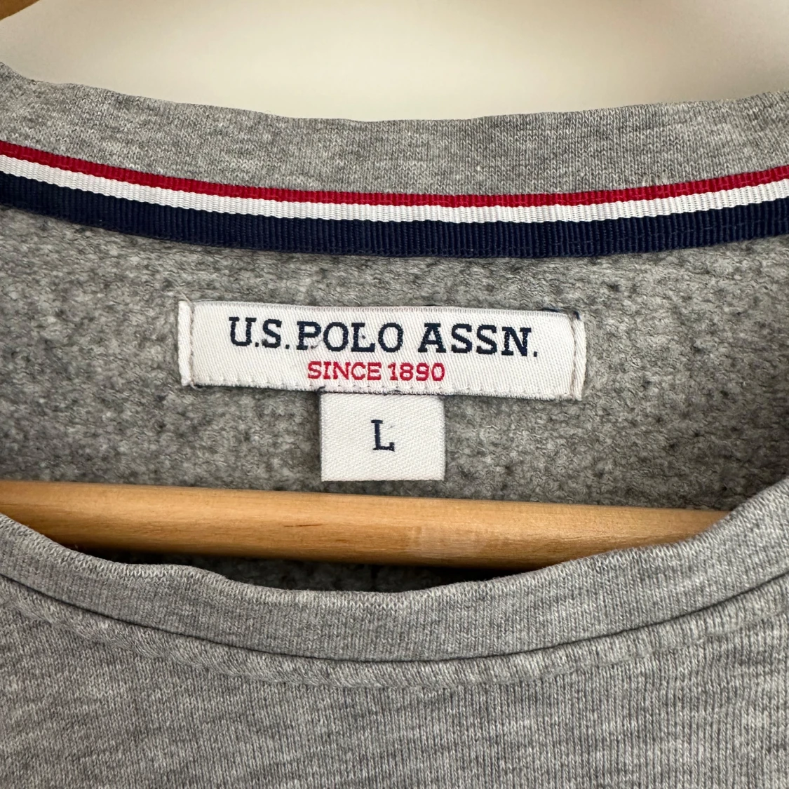 Grå tröja från U.S. Polo Assn. - 90