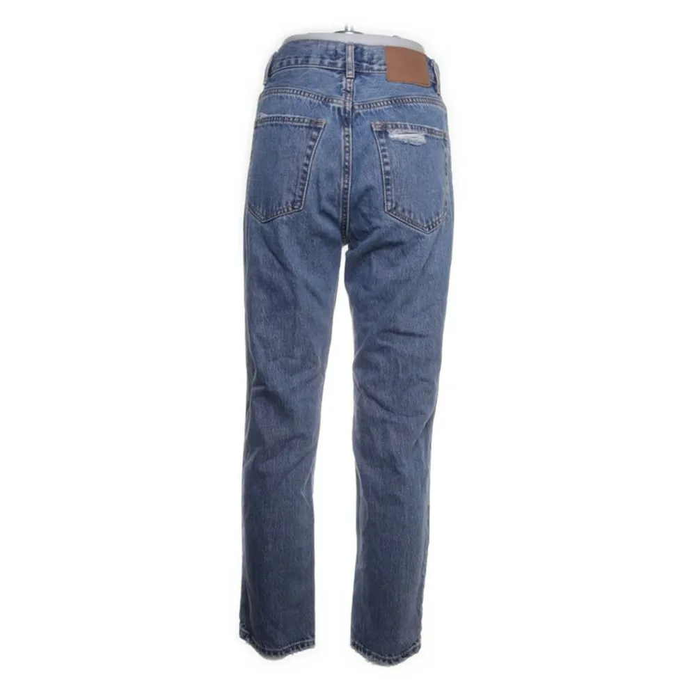 Ett par jeans i storlek 38 från PULL&BEAR. Är i bra skick. Jeans & Byxor.