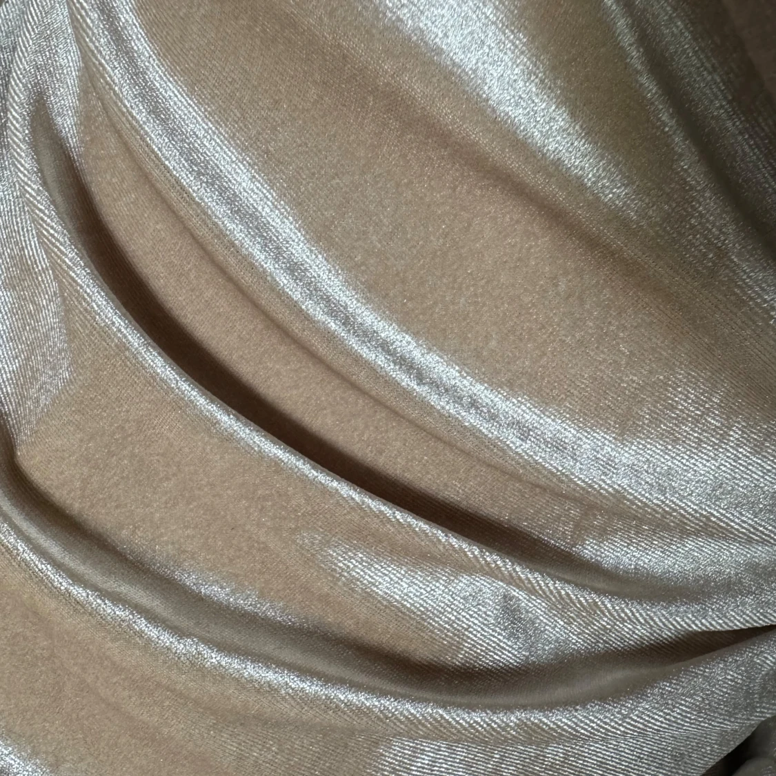 V-ringad tröja i sammet - 90