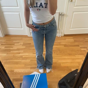 Jeans mörkblåa - Superfina BRA kvalitet, nyskick och sitter som en smäck!! 