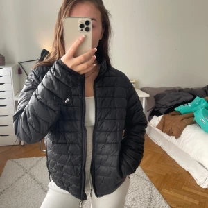 Jacka - Jacka från Cross sportswear Storlek: står ej, men kring M/L 