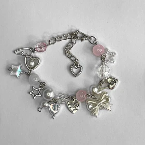 ’Made With Love’ Armband 🎀 - Längd: 14,5- 20 cm. Längd kan justeras 🎀🎀🎀🎀🎀