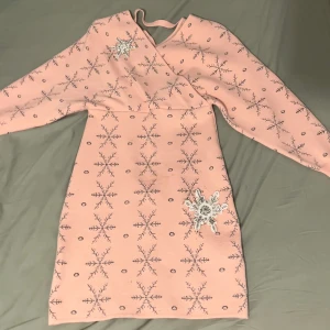 Knitted klänning vinter - Oanvänd 