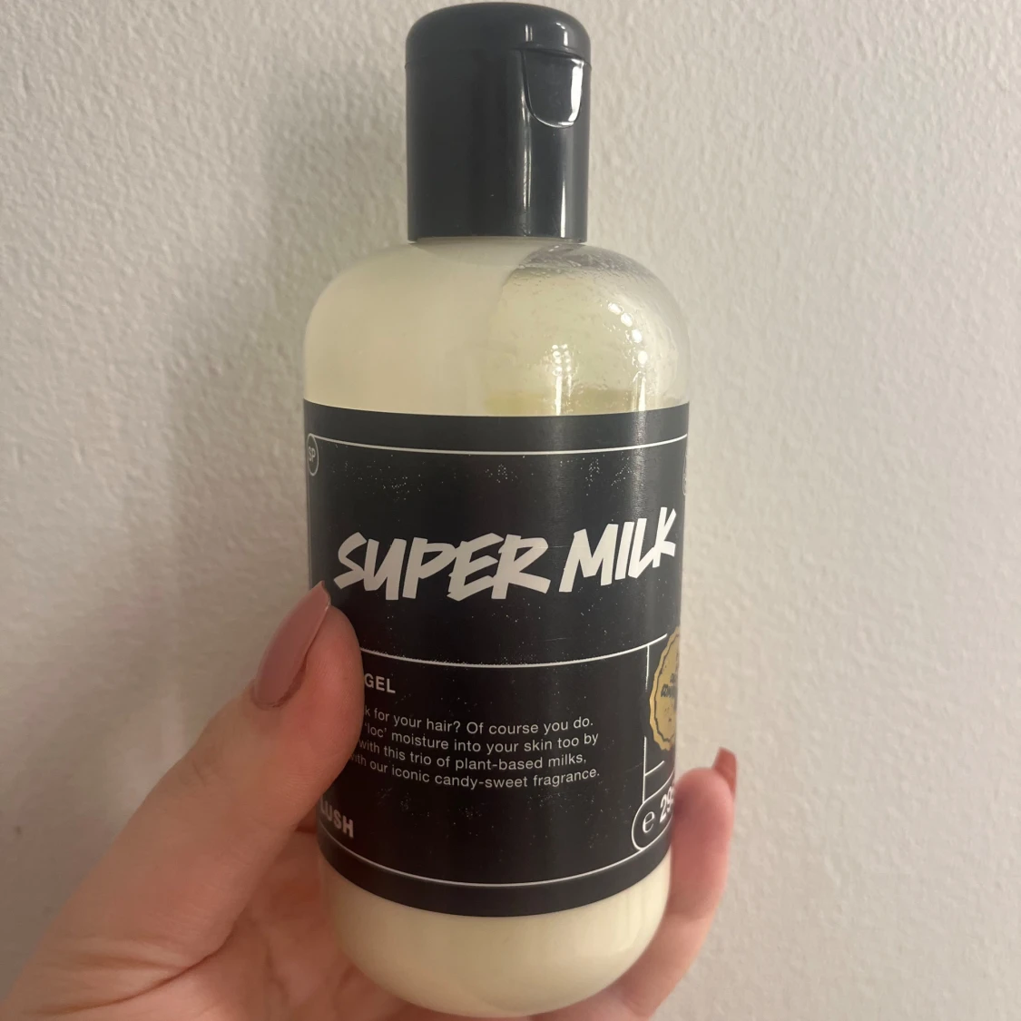 Lush super milk 