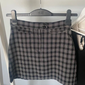 Kort kjol - Mönstrad kjol från Picard i storlek S💕