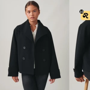 Gina tricot kappa - Säljer denna i storlek 158-164, sitter som en xs/s! Helt slutsåld överallt! Kom med prisförslag 