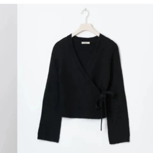 Omlott tröja - Helt slutsålt, jätte fint skick 💕