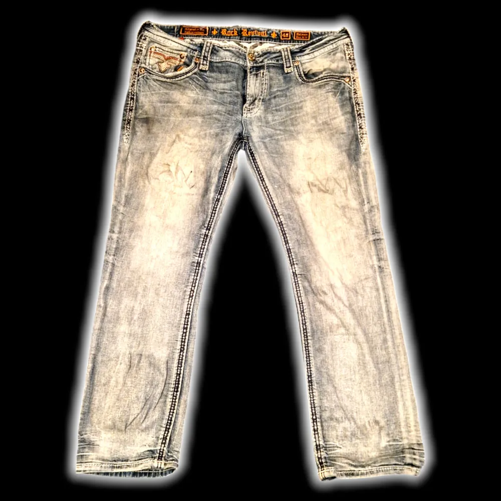 Sjukt feta rock revival jeans!! Hmu om du är intresserad och kom gärna med bud  :). Jeans & Byxor.