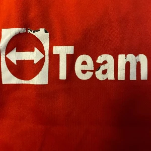 Cr7 Manchester United tröja - Storlek s. Har inga andra skador än dem på bilderna 