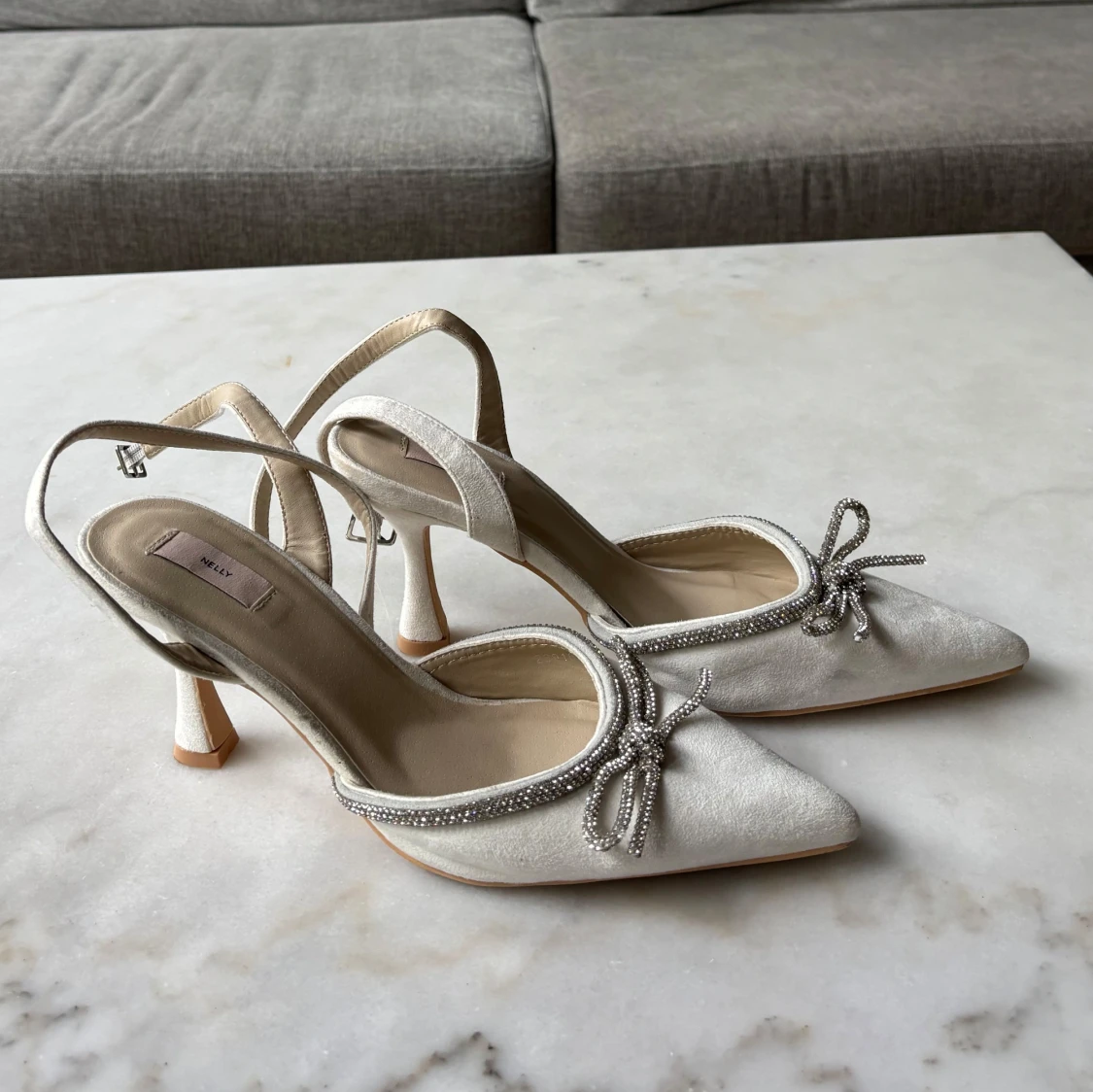 Vita glitterklackskor - 92