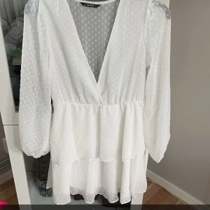 Studentklänning  - Oanvänd 