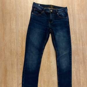 Jeans FSBN  i mycket bra skick Stl 31/34  Skinny