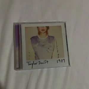 1989 CD - Köpt på bengas för ett år sedan I bra skick 