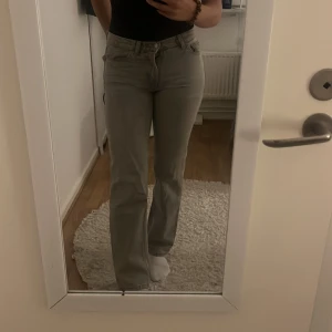 Jeans - Snygga jeans från Gina🥰