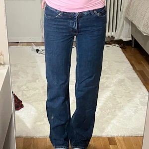 Lågmidjade straight jeans  - Perfekt skick inga defekter alls