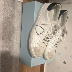 Philipe modell  - Helt nya använda två gånger,kan gå ner i pris