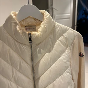Moncler cardigan - Skitsnygg! Äkta!