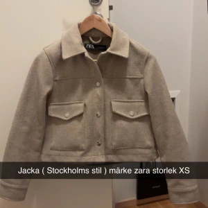 zara jacka str XS - Säljer dotterns fina jacka märke Zara i str xs 