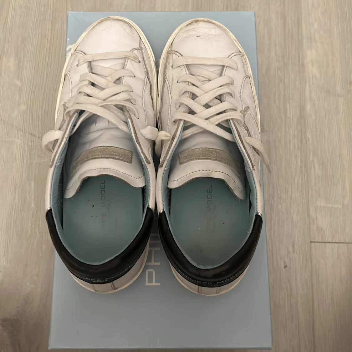 Philip model skor. - 90