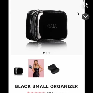 Nessecär caia - Perfekt o ta me eller ha sina sminkborstar i!! Super smidig o fin ❤️