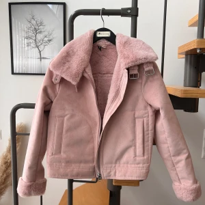 Jacka - Knappt använd, som ny