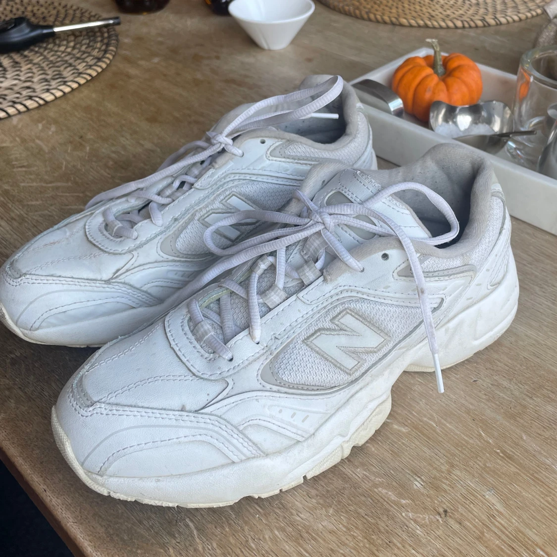 New Balance vita Storlek 41 - 90
