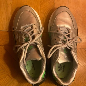 Sneakers Adidas Ninja - Sparsamt använda 