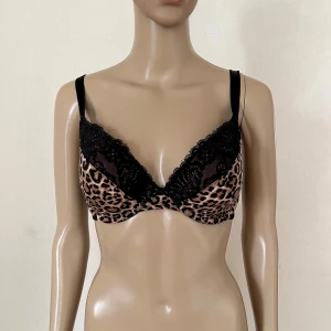 Twilfit Bh leopard och spets storlek 75D rockabilly - Inget att anmärka på 