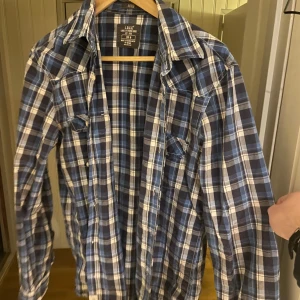 Rutig skjorta - Schysst skjorta