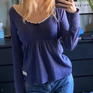 odd molly topp - jättefin topp i storlek 0/S. inga defekter. Skulle även passa M