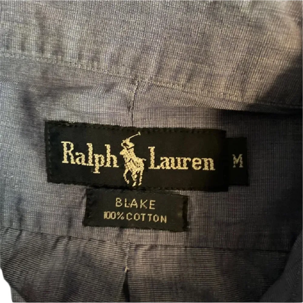 Riktigt snygg Ralph lauren skjorta, skick 9/10 använd fåtal gånger, storlek M. Pris går att diskuteras.. Skjortor.