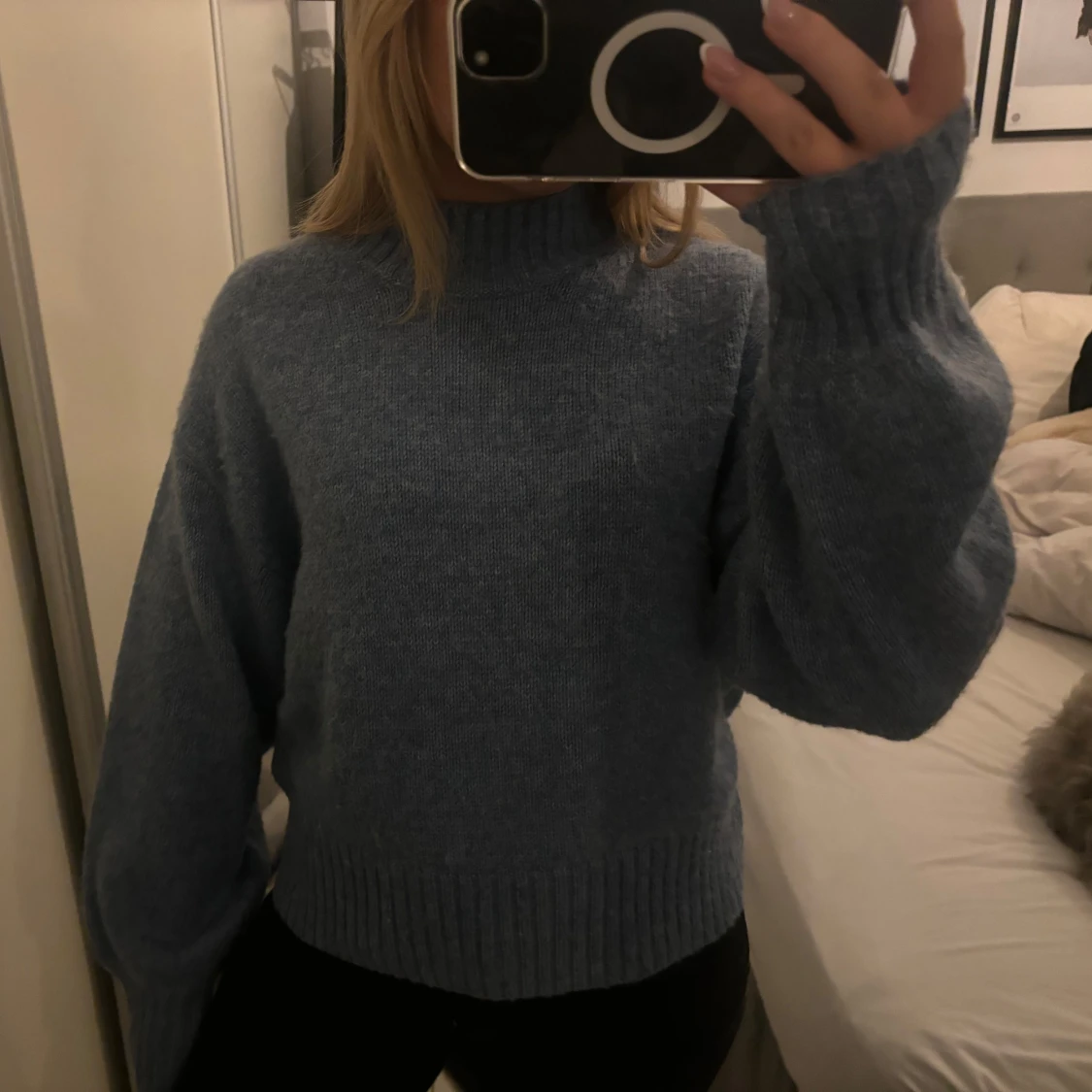 Blå stickad tröja - 90