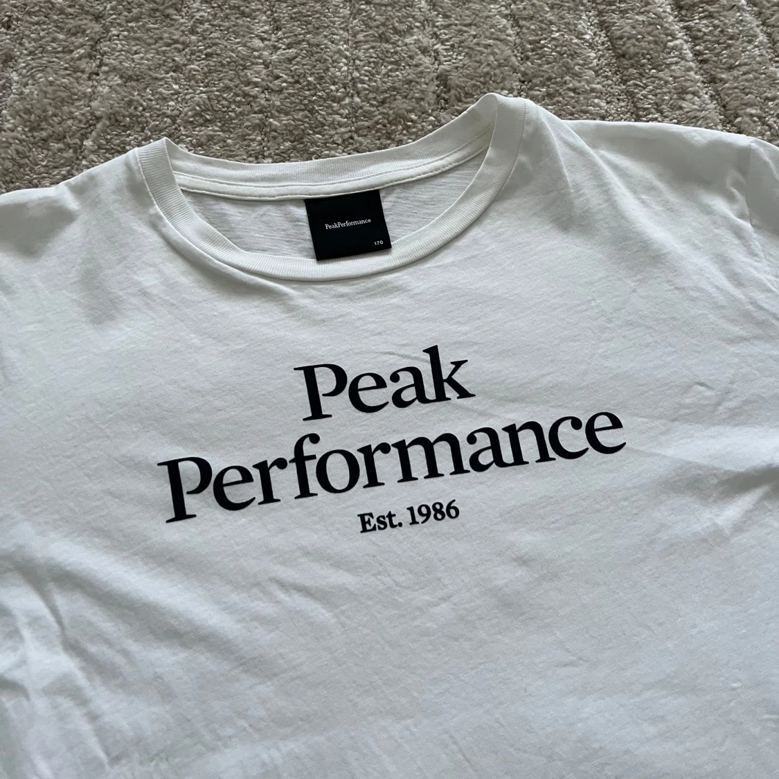 Vit långärmad tröja från Peak Performance - 90